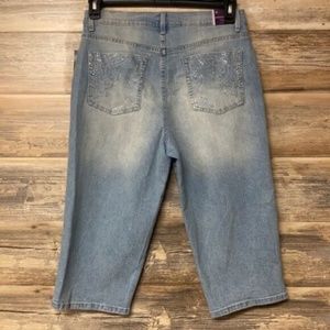 Gloria Vanderbilt Amanda Capri in Granada Wash NWT